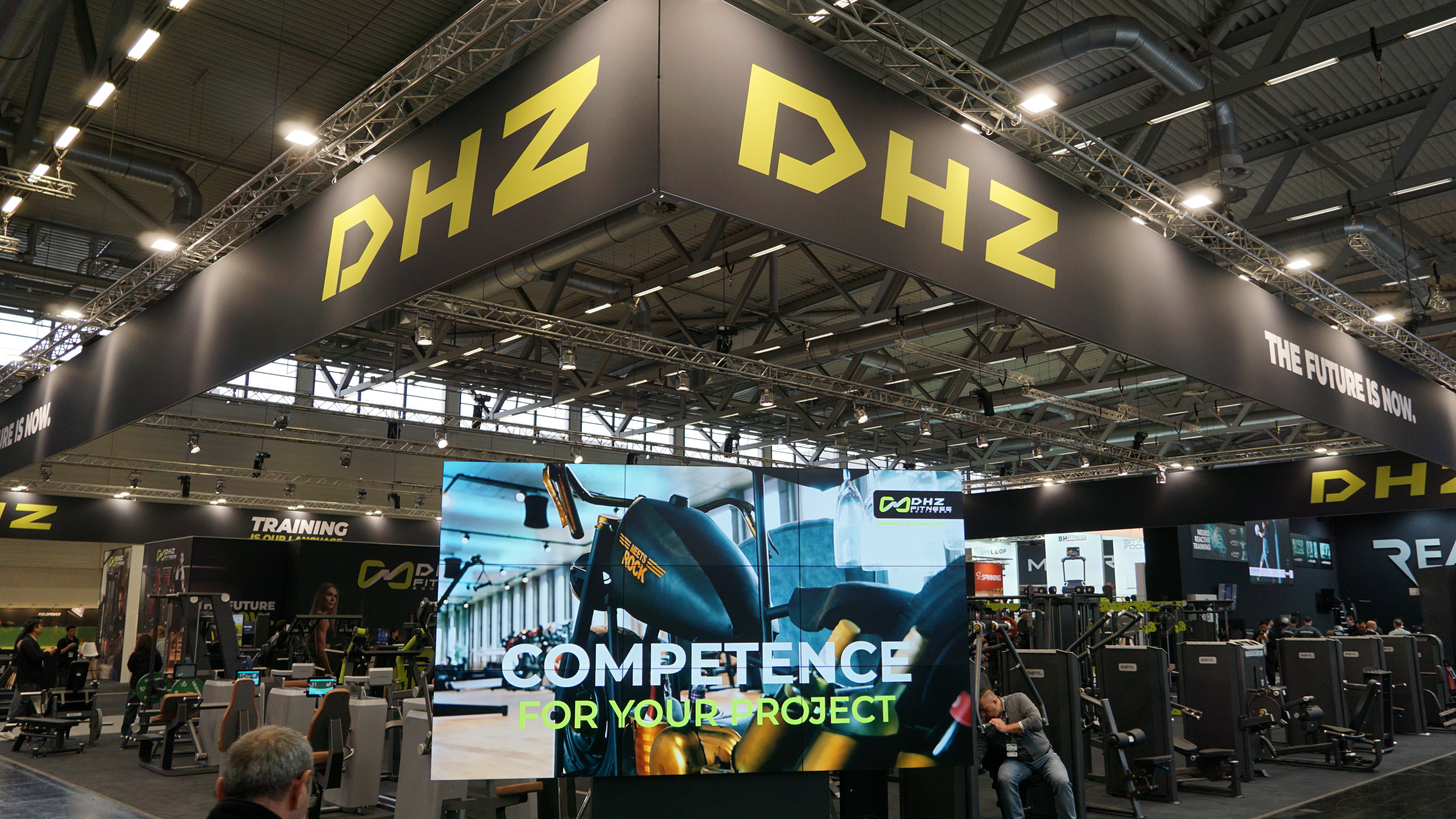 DHZ-Stand-1