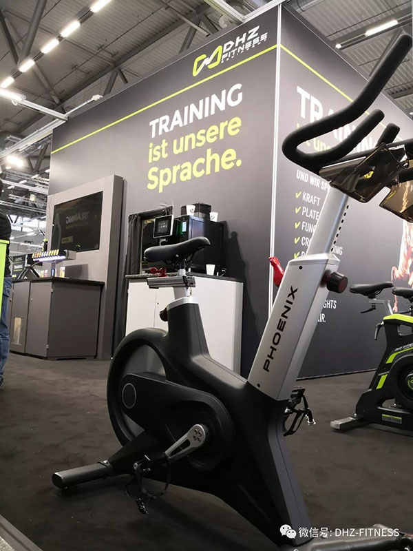 DHZ Fitness tijdens het 32e FIBO World Fitness Event in Keulen, Duitsland11